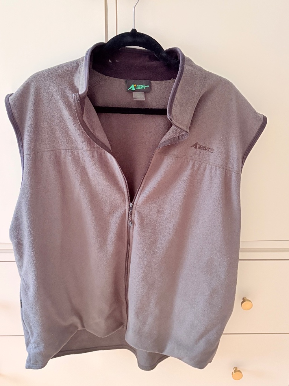 Men's Fleece Vest - Green by EMS